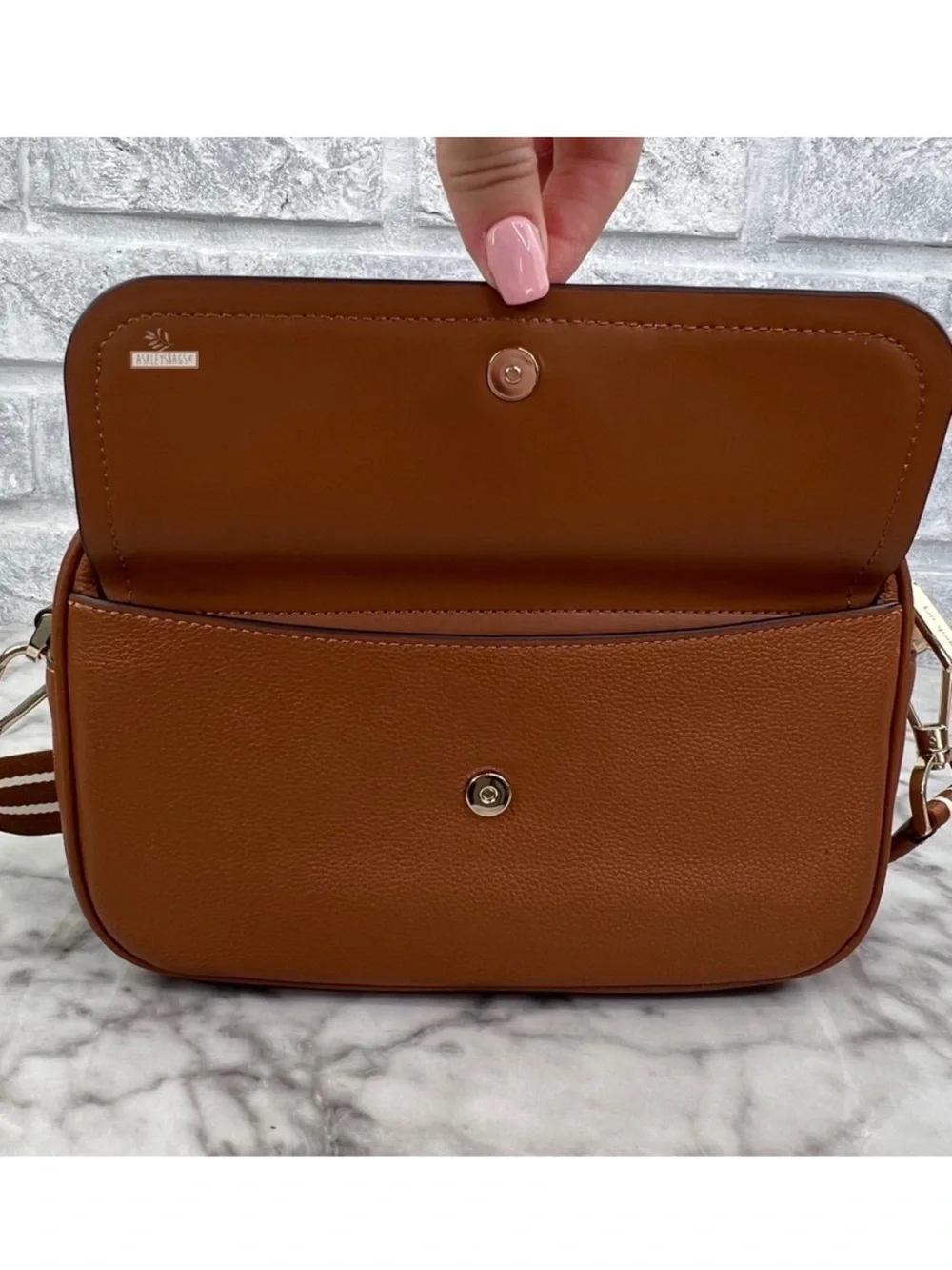 Kate Spade Rosie pebble Leather Crossbody camera bag and coin pouch NWOT